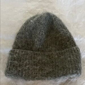 H&M Women And Men Cozy Gray Knit Beanie
